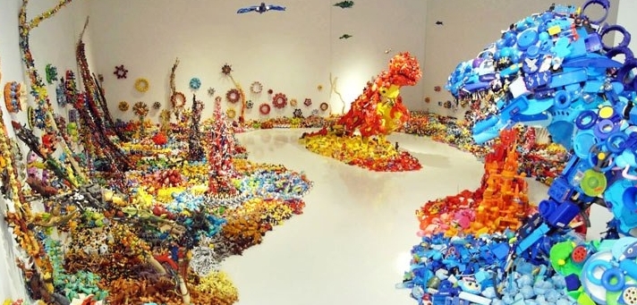 Hiroshi Fuji creates an installation with recycled plastic toys