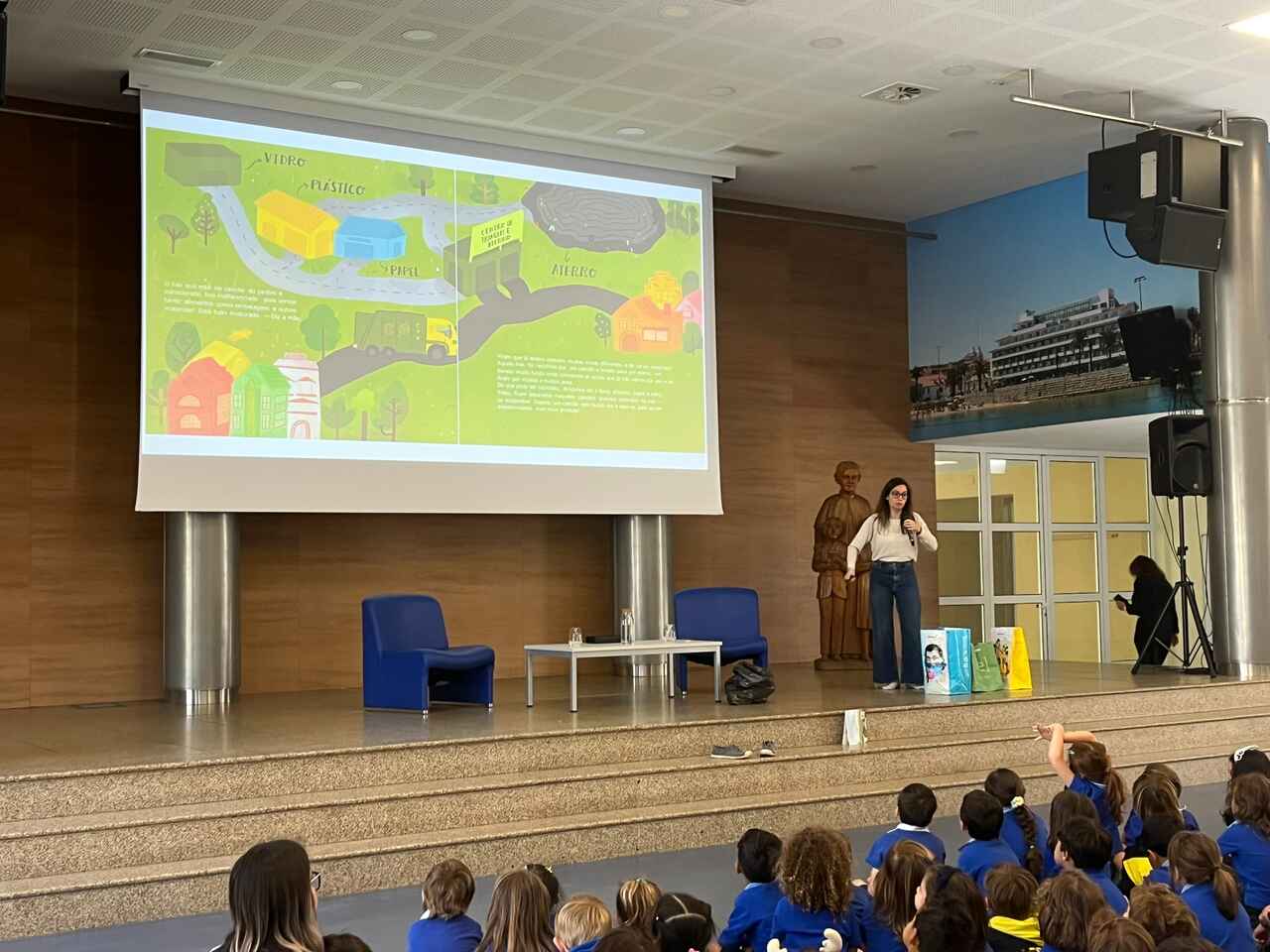 Livro infantil - Mind The Trash